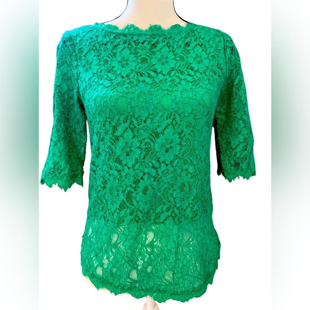 Pim + Larkin lace top size Small